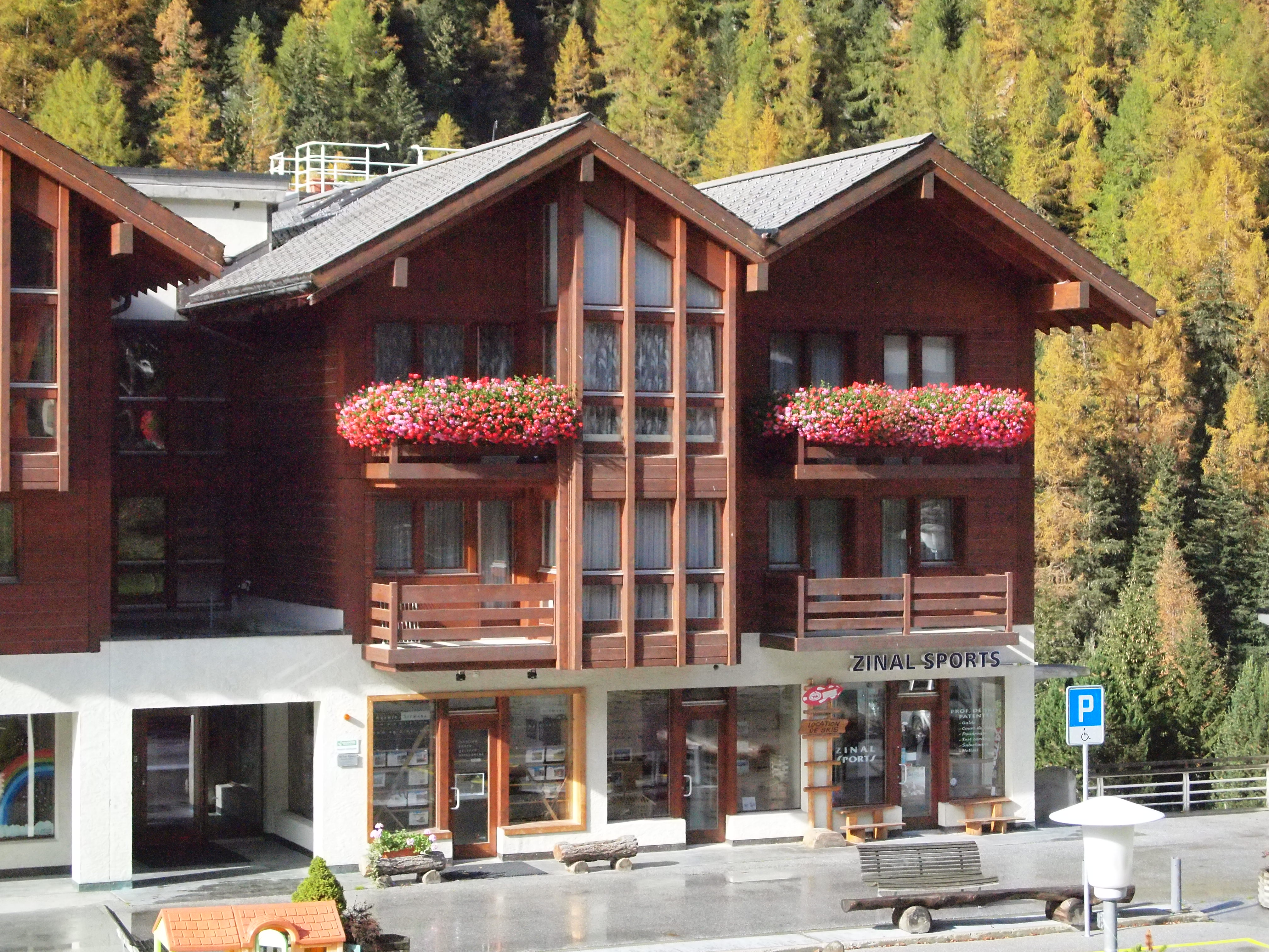 Agence Germann - Chalets4Rent - Besso Immobilier